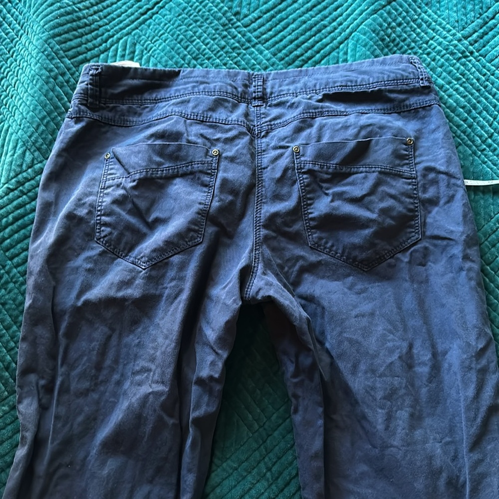 Capri pants - Picture 5 of 5